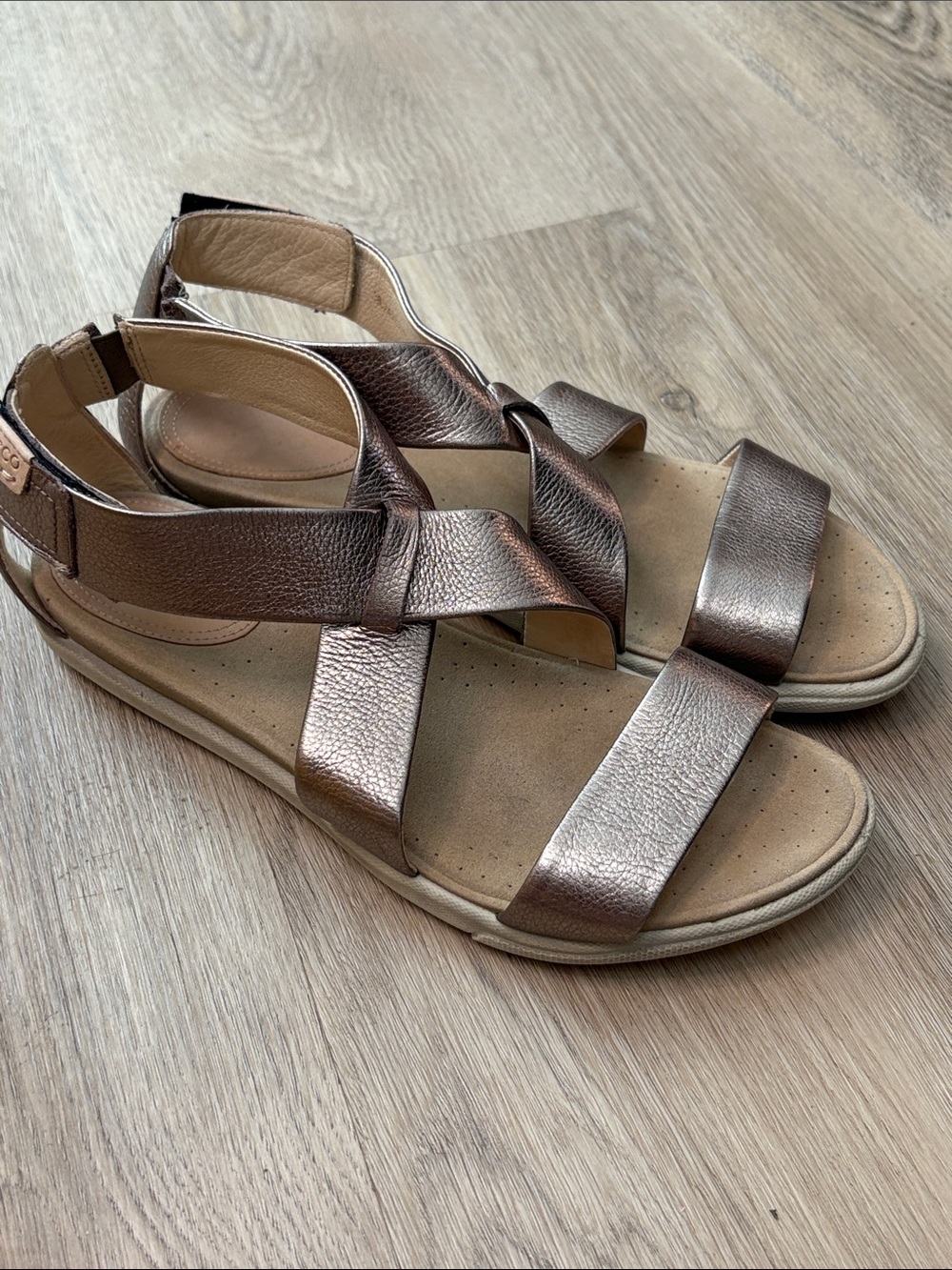 ECCO Damara Leather Crisscross Gladiator Sandals Metallic Grey Sz 38 US 7 7.5